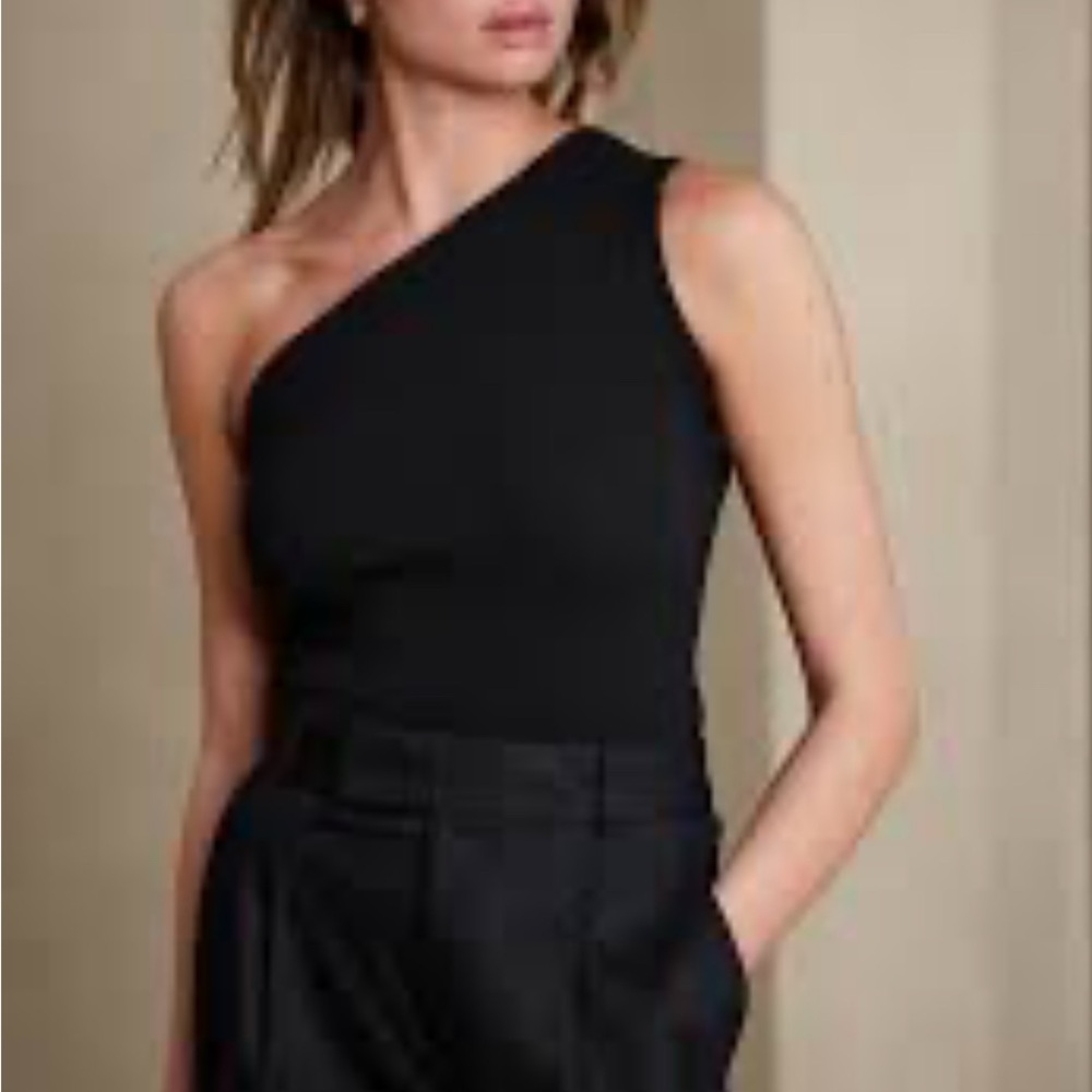 Banana Republic Elegant Black One-Shoulder Dress